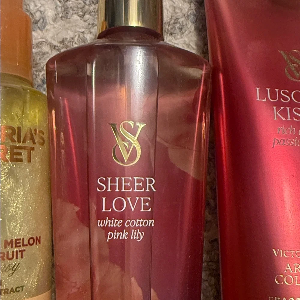 Victoria's Secret Sheer Love Fragrance Mist & Luscious Kisses Body Lotion - Pink